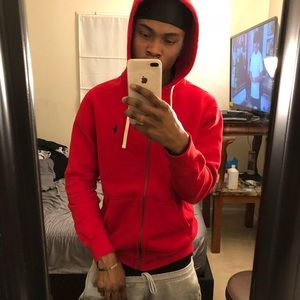 Meet your Posher, Agbessi